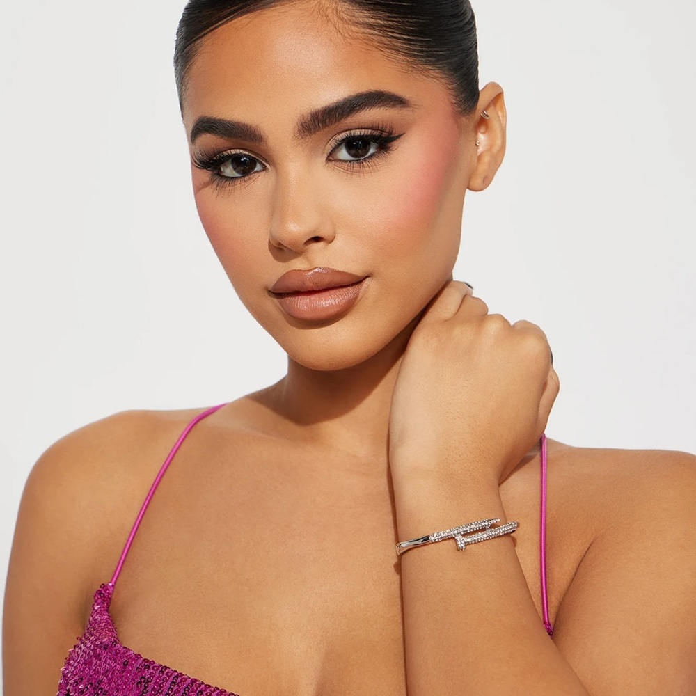 New Designer Nail Bracelet